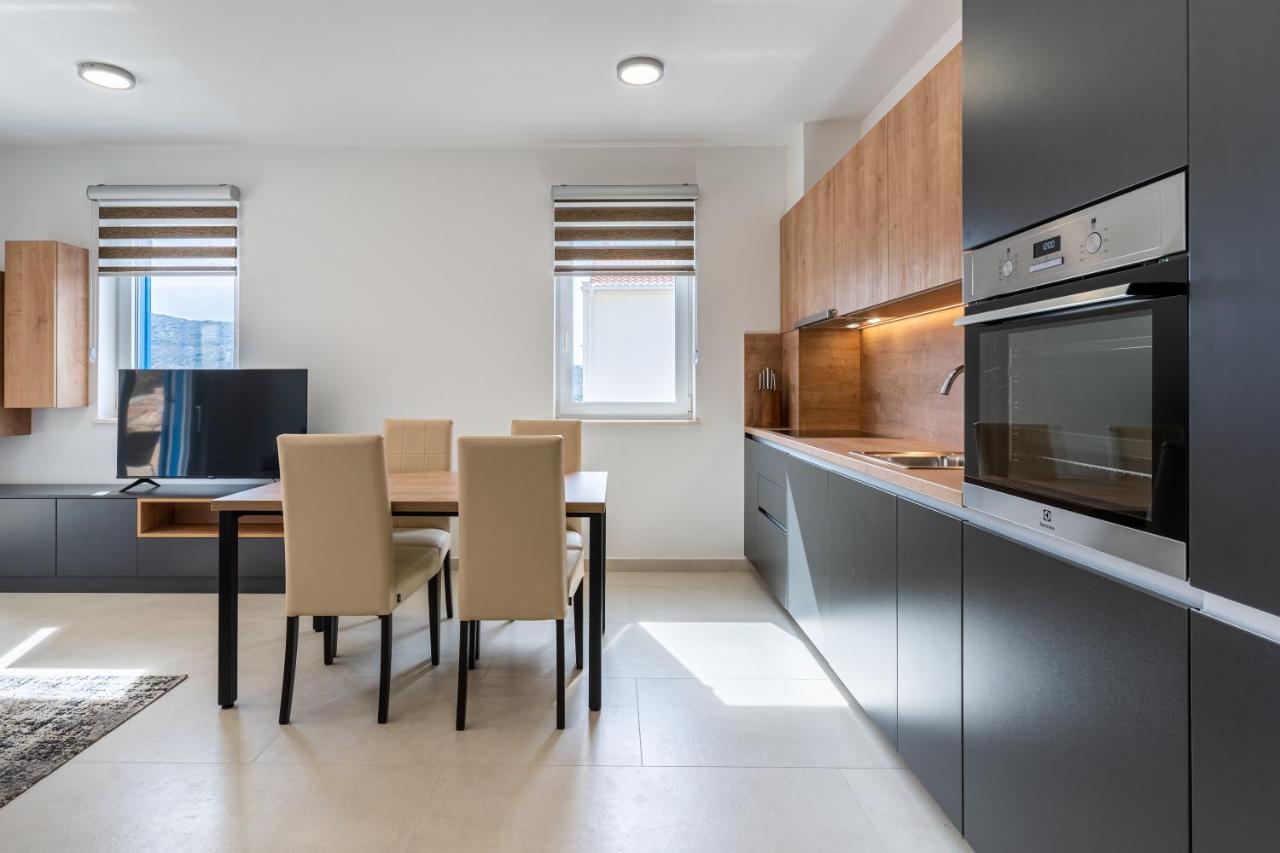 Blue Sorbeto Apartment Cres Bagian luar foto