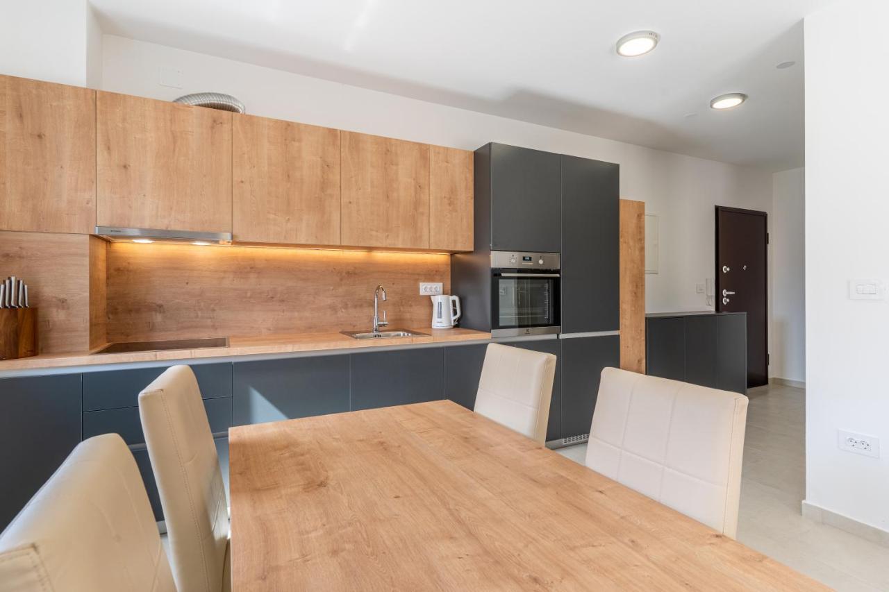 Blue Sorbeto Apartment Cres Bagian luar foto