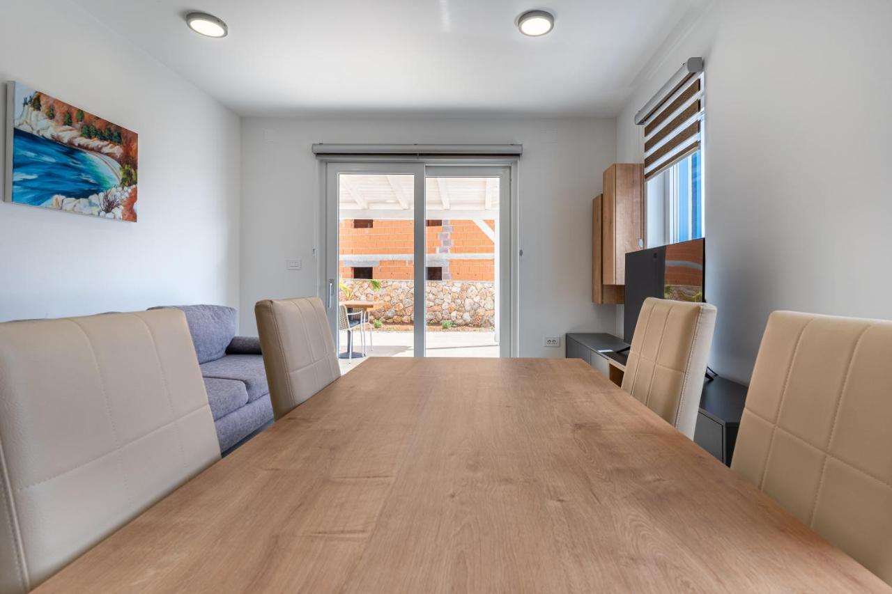 Blue Sorbeto Apartment Cres Bagian luar foto