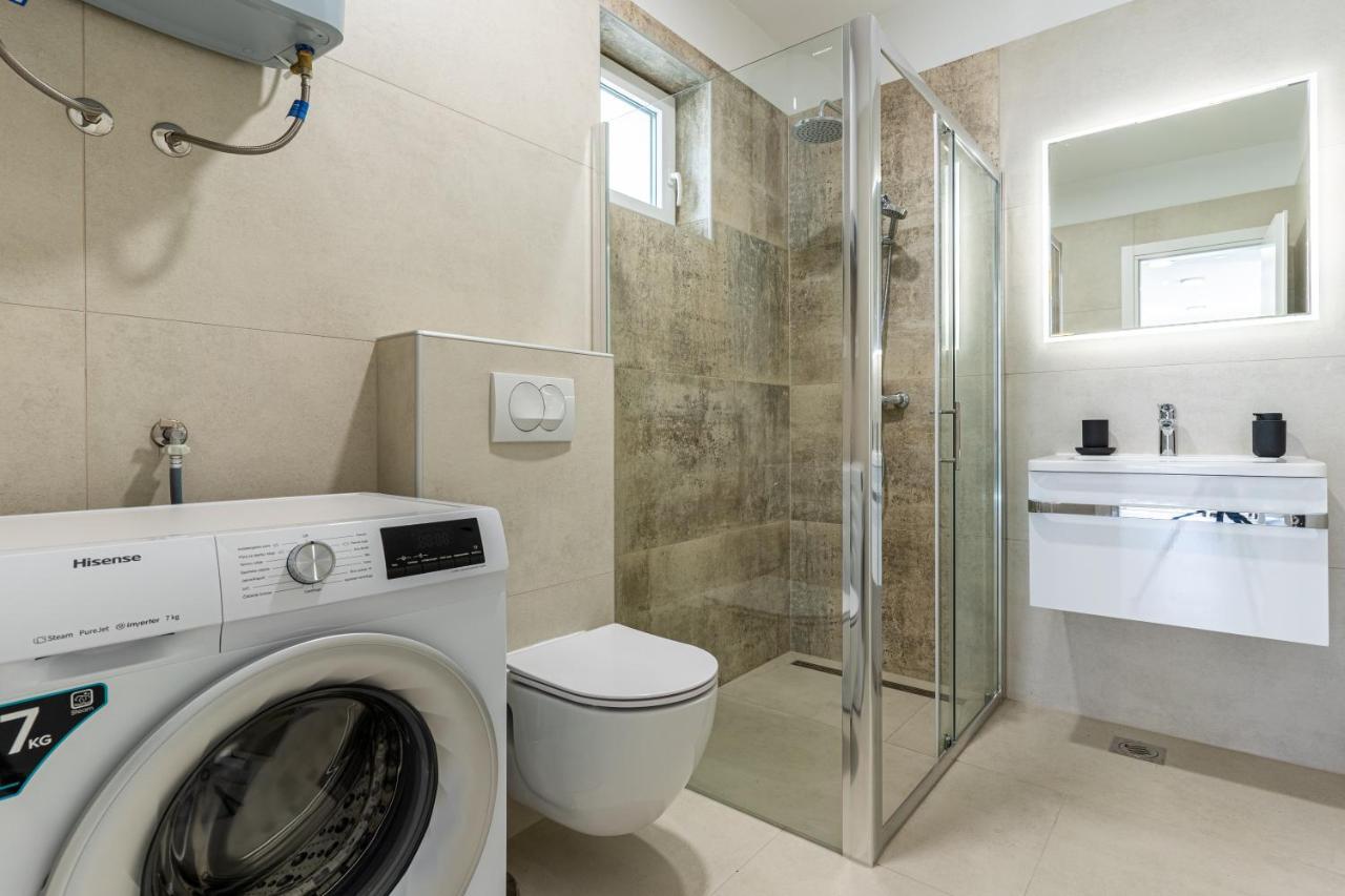 Blue Sorbeto Apartment Cres Bagian luar foto