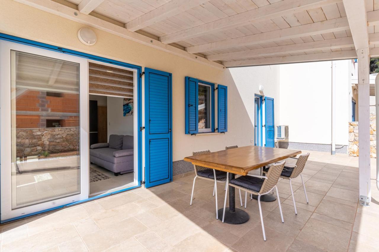 Blue Sorbeto Apartment Cres Bagian luar foto